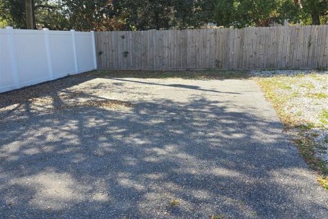 Immobilier commercial à louer à Orlando, Floride: 148.18 m2 № 2103313 - photo 11