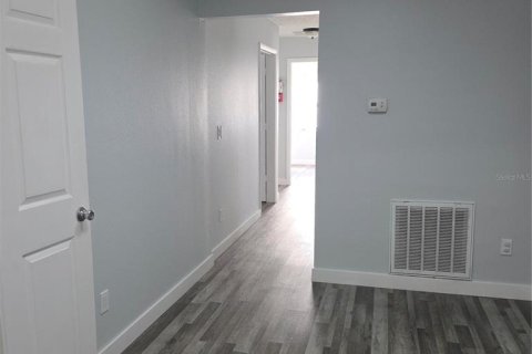 Immobilier commercial à louer à Orlando, Floride: 148.18 m2 № 2103313 - photo 18