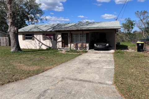 House in Auburndale, Florida 3 bedrooms, 85.93 sq.m. № 1816570 - photo 1