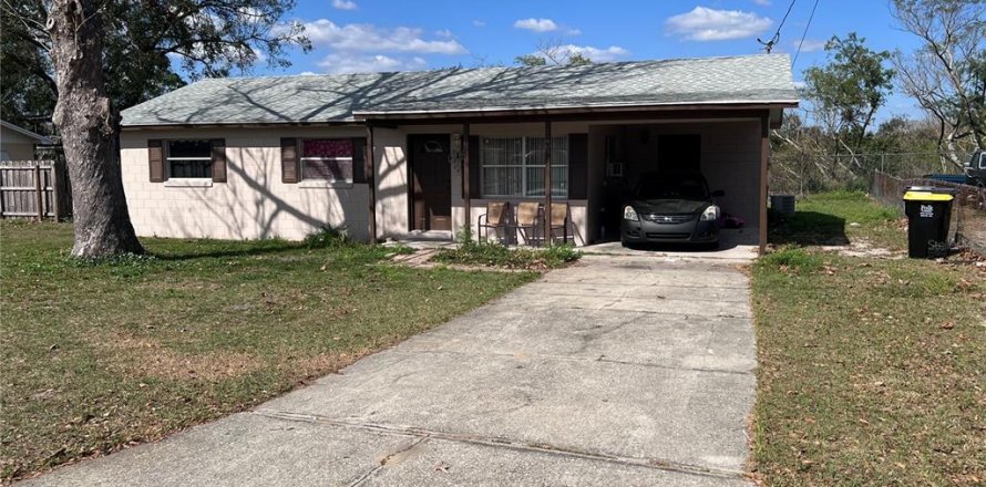 House in Auburndale, Florida 3 bedrooms, 85.93 sq.m. № 1816570