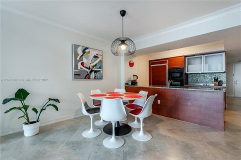 Copropriété à louer à Hallandale Beach, Floride: 3 chambres, 144.37 m2 № 1981719 - photo 11