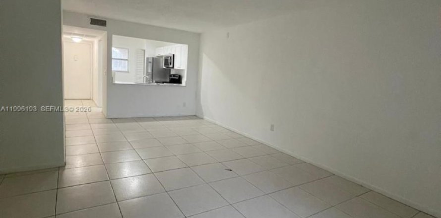 Condominio en Miami, Florida, 2 dormitorios  № 2058191