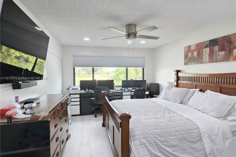 Copropriété à louer à Hollywood, Floride: 3 chambres, 112.04 m2 № 1921318 - photo 23