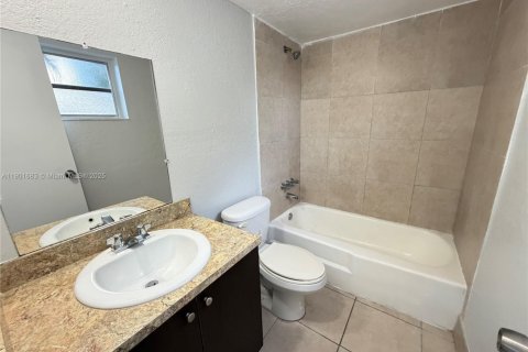 Снять в аренду квартиру в Форт-Лодердейл, Флорида 1 спальня, 58.53м2, № 1953222 - фото 13