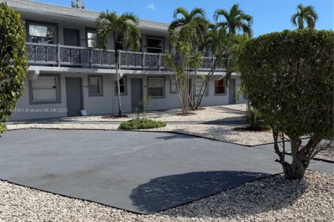 Снять в аренду квартиру в Форт-Лодердейл, Флорида 1 спальня, 58.53м2, № 1953222 - фото 2