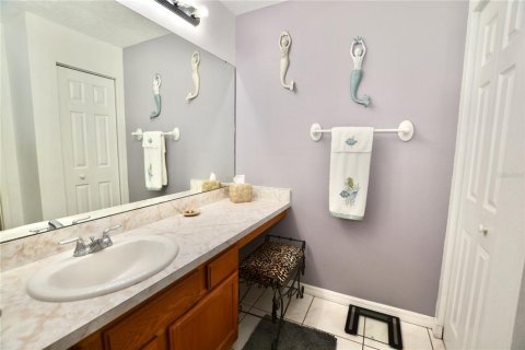 Townhouse in Tampa, Florida 2 bedrooms, 107.86 sq.m. № 2393870 - photo 22