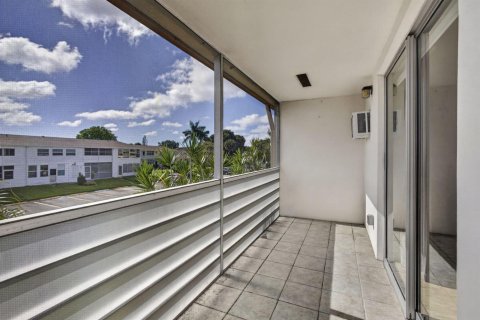 Купить кондоминиум в Уэст-Палм-Бич, Флорида 3 комнаты, 52.95м2, № 2147277 - фото 25