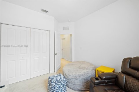 Townhouse in Homestead, Florida 3 bedrooms, 123.65 sq.m. № 1878893 - photo 20