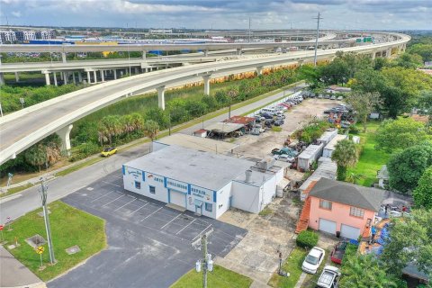 Commercial property in Tampa, Florida 384.06 sq.m. № 2390960 - photo 4
