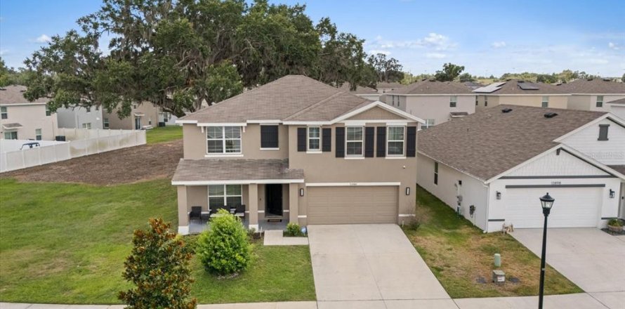 Casa en Dade City, Florida 5 dormitorios, 242.01 m2 № 2196252