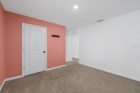 Casa en venta en Dade City, Florida, 5 dormitorios, 242.01 m2 № 2196252 - foto 21