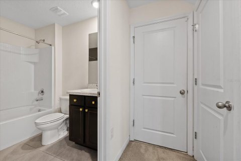 Casa en venta en Dade City, Florida, 5 dormitorios, 242.01 m2 № 2196252 - foto 12