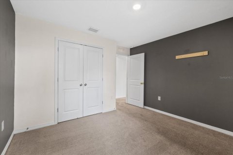 Casa en venta en Dade City, Florida, 5 dormitorios, 242.01 m2 № 2196252 - foto 13