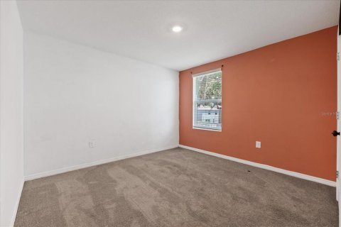 Casa en venta en Dade City, Florida, 5 dormitorios, 242.01 m2 № 2196252 - foto 20