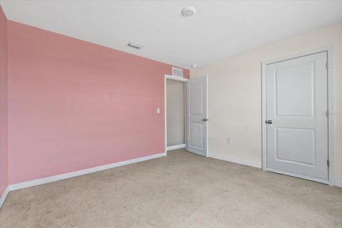 Casa en venta en Dade City, Florida, 5 dormitorios, 242.01 m2 № 2196252 - foto 19