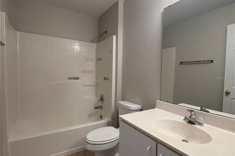 Villa ou maison à louer à Sanford, Floride: 4 chambres, 201.6 m2 № 2100743 - photo 15