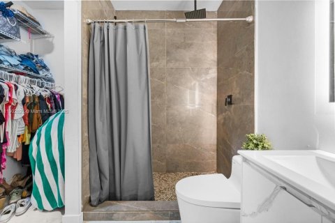 Villa ou maison à vendre à Hollywood, Floride: 4 chambres, 119.84 m2 № 1955703 - photo 15