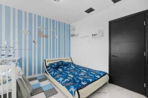 Villa ou maison à vendre à Hollywood, Floride: 4 chambres, 119.84 m2 № 1955703 - photo 19