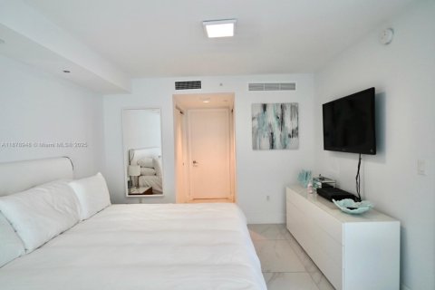 Купить кондоминиум в Бей-Харбор-Айлендс, Флорида 2 спальни, 106.09м2, № 1927699 - фото 27