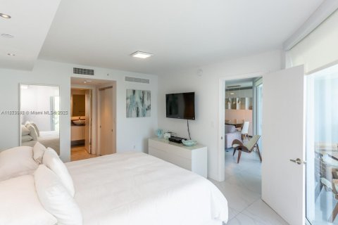 Купить кондоминиум в Бей-Харбор-Айлендс, Флорида 2 спальни, 106.09м2, № 1927699 - фото 23