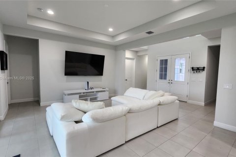 House in Westlake, Florida 3 bedrooms, 228.91 sq.m. № 1891079 - photo 6