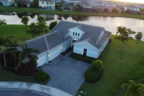 House in Westlake, Florida 3 bedrooms, 228.91 sq.m. № 1891079 - photo 18