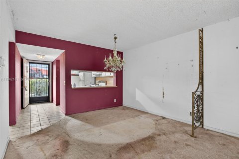 Купить кондоминиум в Окленд-Парк, Флорида 2 спальни, 85.47м2, № 2062873 - фото 15