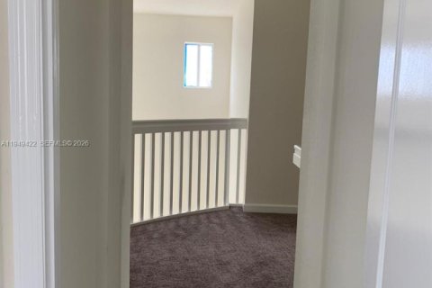 Снять в аренду виллу или дом в Майами, Флорида 5 спален, 243.03м2, № 2005172 - фото 7