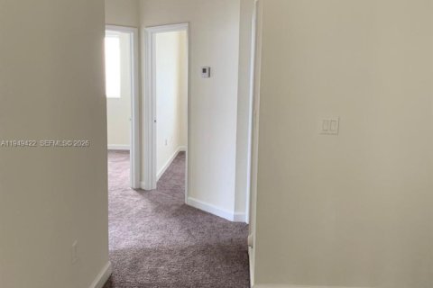 Снять в аренду виллу или дом в Майами, Флорида 5 спален, 243.03м2, № 2005172 - фото 9