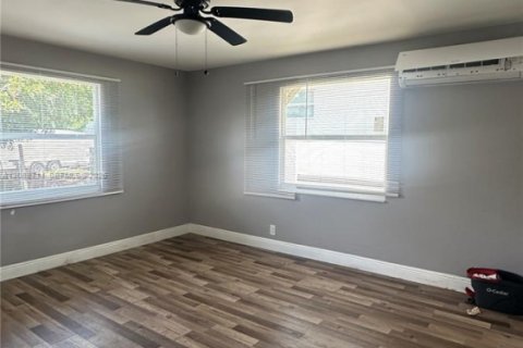 Immobilier commercial à vendre à Fort Lauderdale, Floride: 75.81 m2 № 2370398 - photo 26