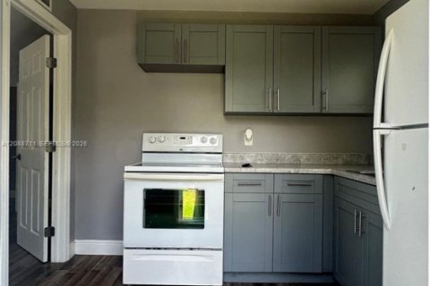 Immobilier commercial à vendre à Fort Lauderdale, Floride: 75.81 m2 № 2370398 - photo 18