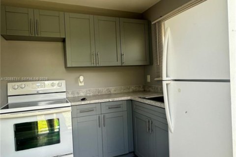 Immobilier commercial à vendre à Fort Lauderdale, Floride: 75.81 m2 № 2370398 - photo 20
