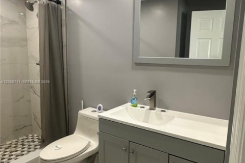 Immobilier commercial à vendre à Fort Lauderdale, Floride: 75.81 m2 № 2370398 - photo 24