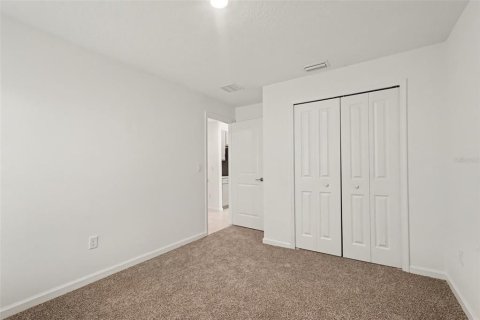 Villa ou maison à vendre à Palm Bay, Floride: 3 chambres, 134.8 m2 № 2391329 - photo 13