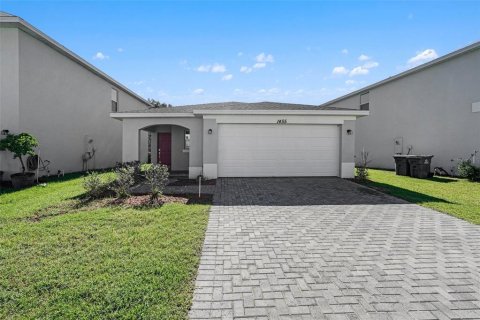 Villa ou maison à vendre à Palm Bay, Floride: 3 chambres, 134.8 m2 № 2391329 - photo 2