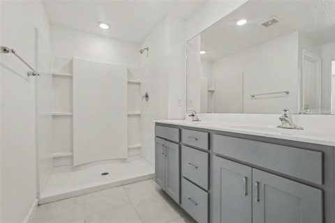 Villa ou maison à vendre à Palm Bay, Floride: 3 chambres, 134.8 m2 № 2391329 - photo 10