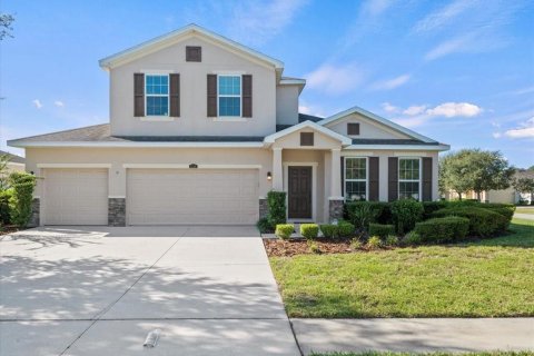 Casa en venta en Spring Hill, Florida, 4 dormitorios, 264.21 m2 № 1620146 - foto 1