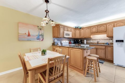 Adosado en venta en New Smyrna Beach, Florida, 2 dormitorios, 123.37 m2 № 2106669 - foto 18