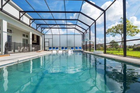Villa ou maison à vendre à Davenport, Floride: 13 chambres, 607.77 m2 № 2303181 - photo 3