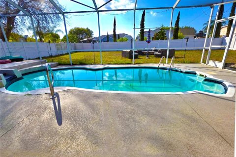 Villa ou maison à vendre à New Port Richey, Floride: 3 chambres, 173.63 m2 № 2211132 - photo 5