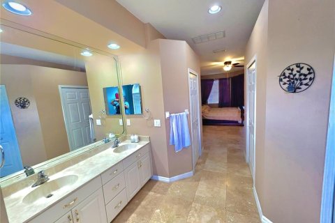 Villa ou maison à vendre à New Port Richey, Floride: 3 chambres, 173.63 m2 № 2211132 - photo 18