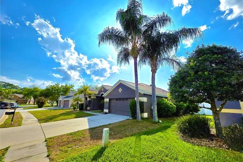 Villa ou maison à vendre à New Port Richey, Floride: 3 chambres, 173.63 m2 № 2211132 - photo 3