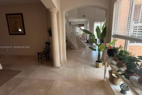 Villa ou maison à vendre à Doral, Floride: 5 chambres, 337.79 m2 № 2407420 - photo 12