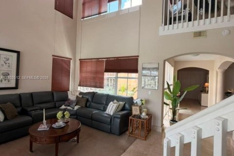 Villa ou maison à vendre à Doral, Floride: 5 chambres, 337.79 m2 № 2407420 - photo 22