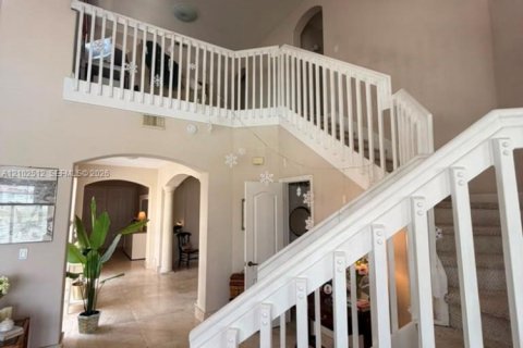 Villa ou maison à vendre à Doral, Floride: 5 chambres, 337.79 m2 № 2407420 - photo 20