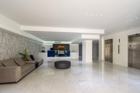 Copropriété à vendre à Miami Beach, Floride: 2 chambres, 185.25 m2 № 1991336 - photo 20