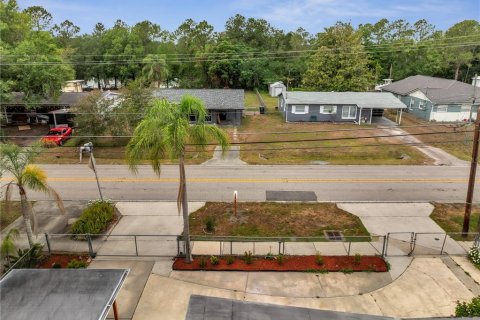 House in Orlando, Florida 4 bedrooms, 156.63 sq.m. № 1684571 - photo 7