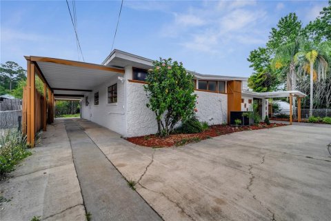 House in Orlando, Florida 4 bedrooms, 156.63 sq.m. № 1684571 - photo 13