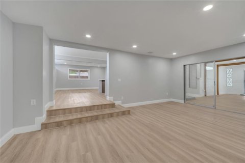 House in Orlando, Florida 4 bedrooms, 156.63 sq.m. № 1684571 - photo 18