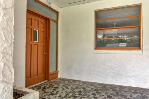 House in Orlando, Florida 4 bedrooms, 156.63 sq.m. № 1684571 - photo 16